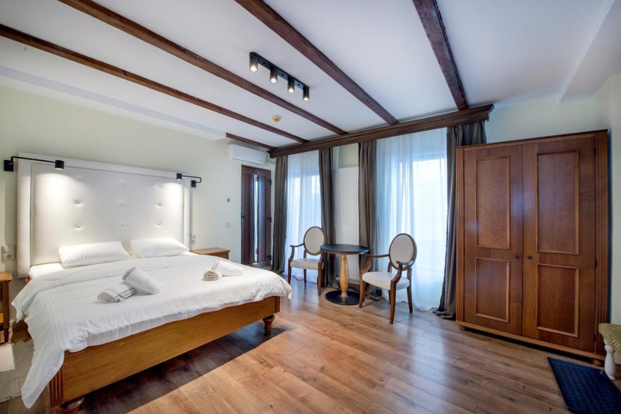 Hotel Old Town Cataleya Hermannstadt Exterior foto